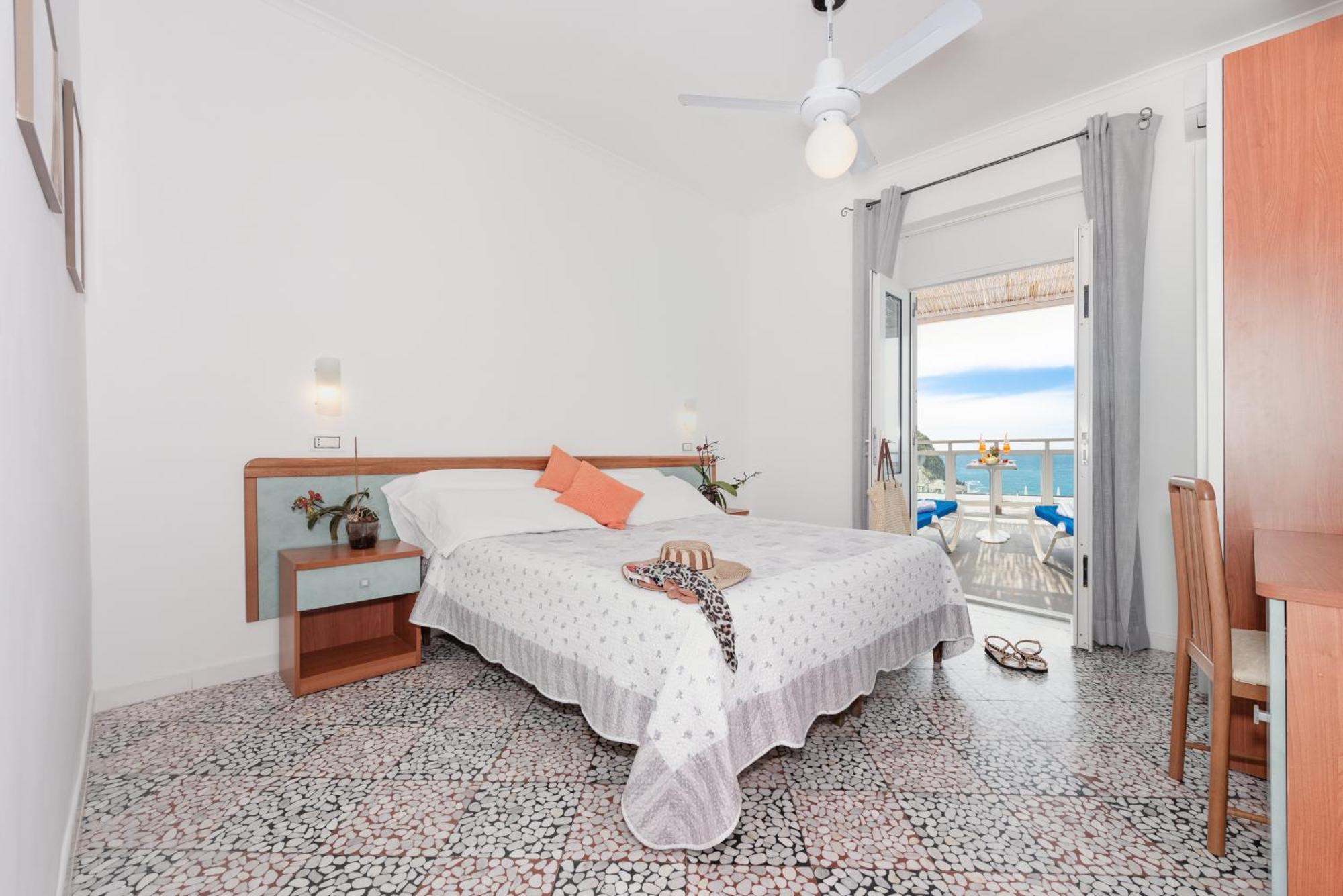 Hotel Villa Sirena Sant'Angelo  외부 사진